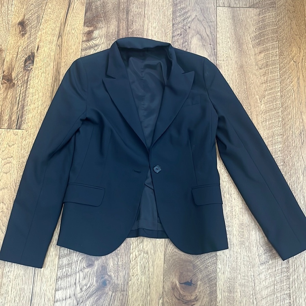 Theory Womanās Black Blazer Size 8